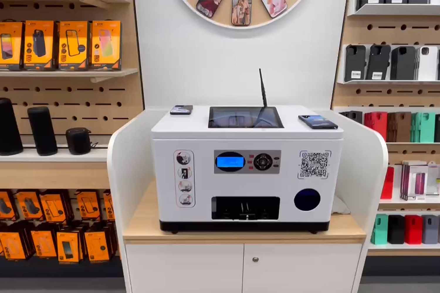 phone case printer in the store